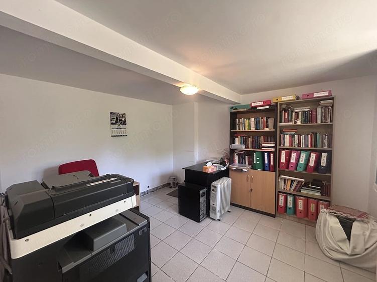 Spațiu comercial, de 70 mp, în Central