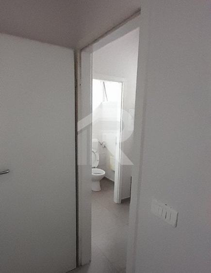 Vand Spatiu pe bd. Unirii stradal, spatiu pretabil club, bar sau clinica - 15