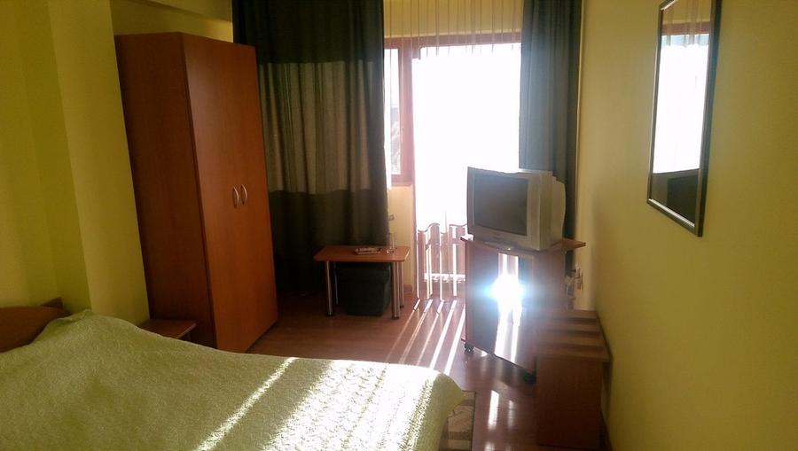 PENSIUNE DE VANZARE - 7