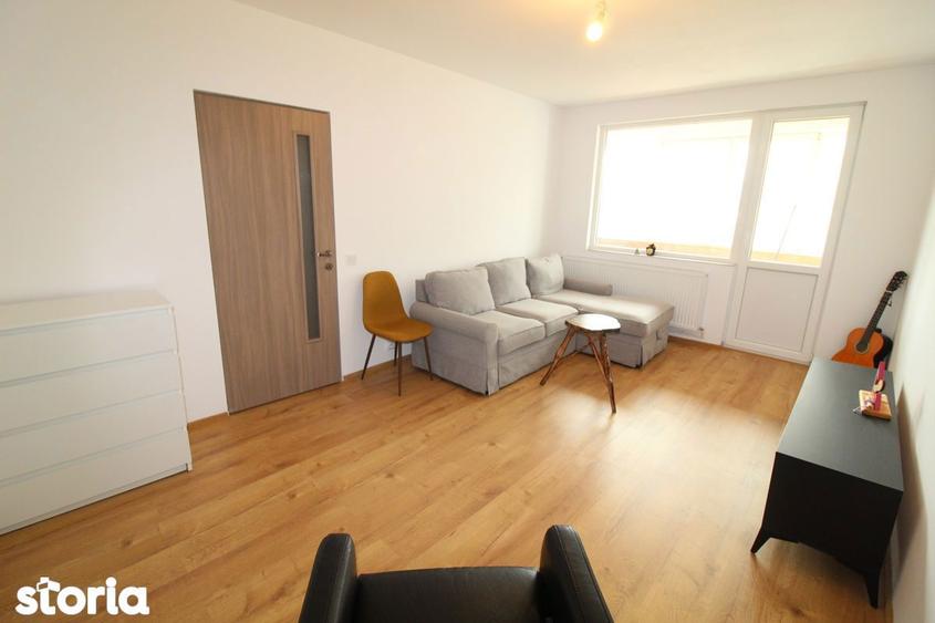 Inchiriez apartament 2 camere in Hunedoara, Stadion-Bd.M. Viteazu,et.6 - 5