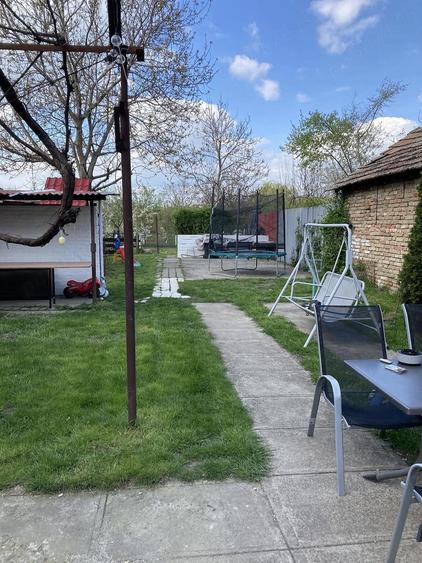Vand Casa Cu Etaj Si Teren Mare - 5