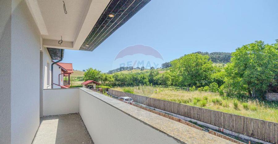 Loca?ie premium in Sanpetru, casa noua Comision 0% - 11