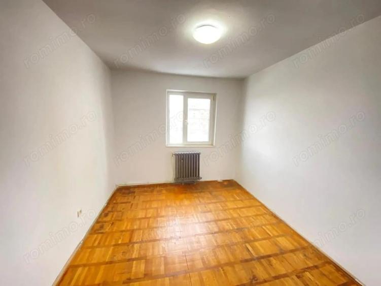 Apartamente 3 camere de vanzare Lugoj - 1