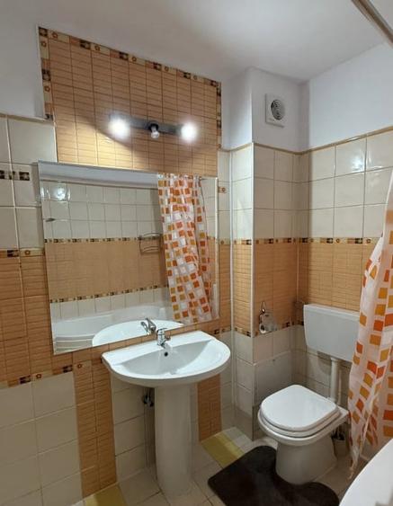 Casă cu 5 camere cu Canalizare în Pajura