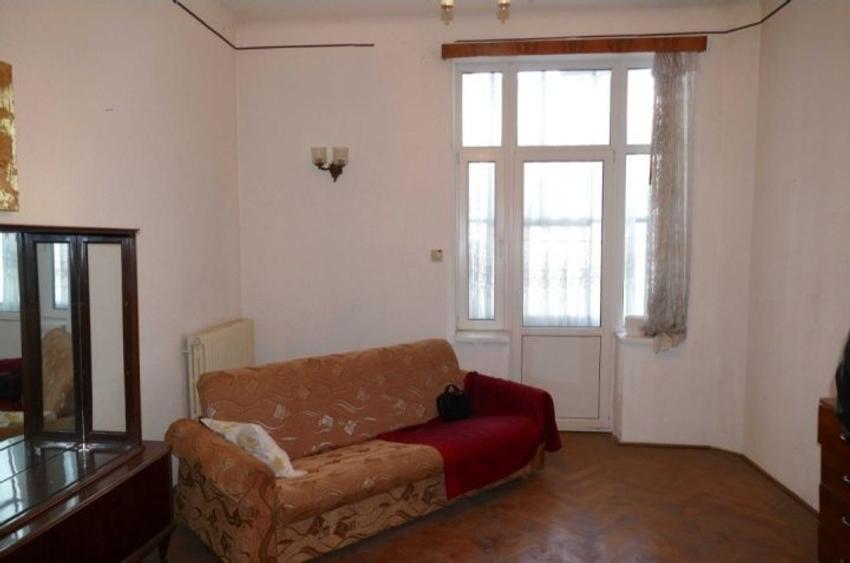 Apartament -5 camere -decomandat-Zona Mosilor - 1