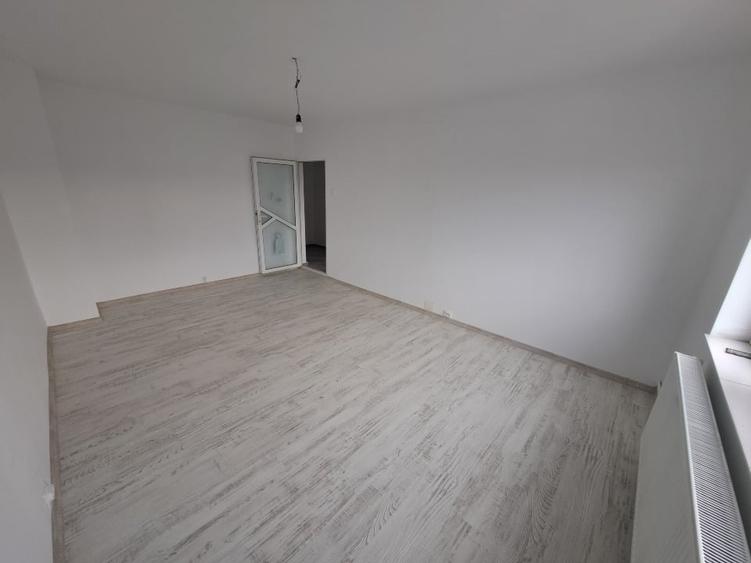 Direct Proprietar - Apartament 2 camere cu 2 balcoane - Renovat - 6