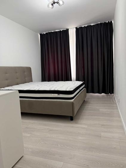 Apartament cu 2 camere decomandat în Uverturii