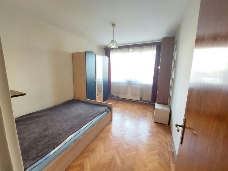 Apartament cu 2 camere decomandat în Sud
