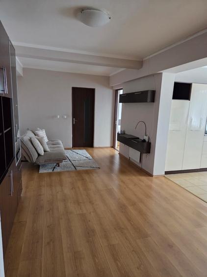 Apartament cu 2 camere semidecomandat în Ludoș