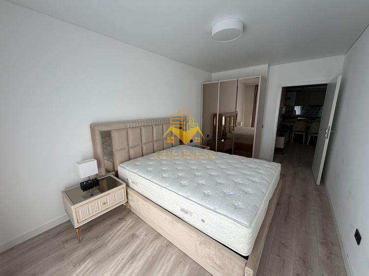 Apartament cu 3 camere semidecomandat, mobilat în Zorilor