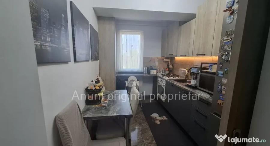 Apartament cu 2 camere decomandat în Central