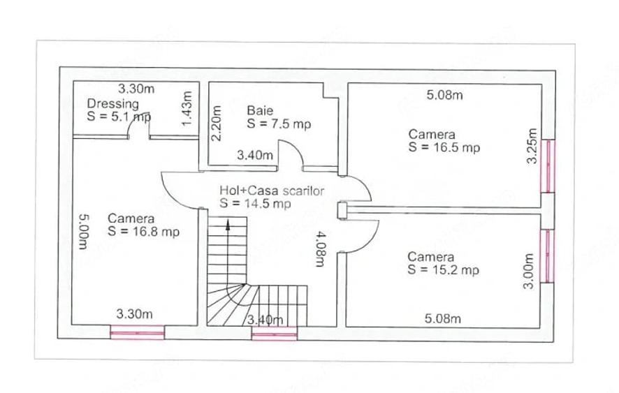 Casă cu 4 camere cu Teren 233 Mp în Central