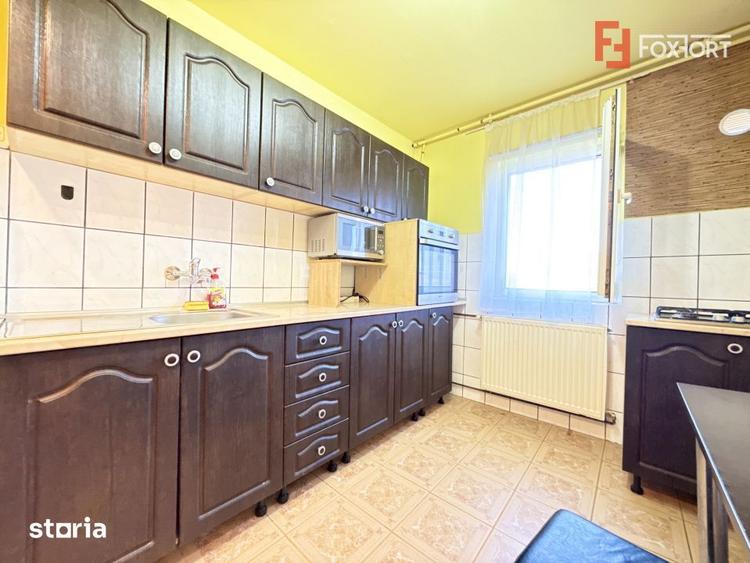 Apartament cu 2 camere semidecomandat în Lipovei