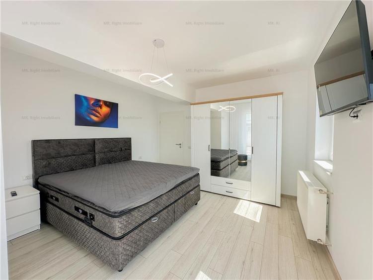 Apartament cu 3 camere decomandat, mobilat în Central