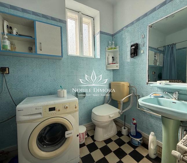 Casă cu 4 camere cu Teren 398 Mp în Central