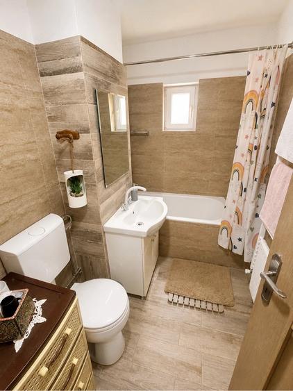 Apartament cu 2 camere semidecomandat în Rovine