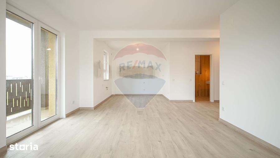 Apartament cu 3 camere în Tractorul