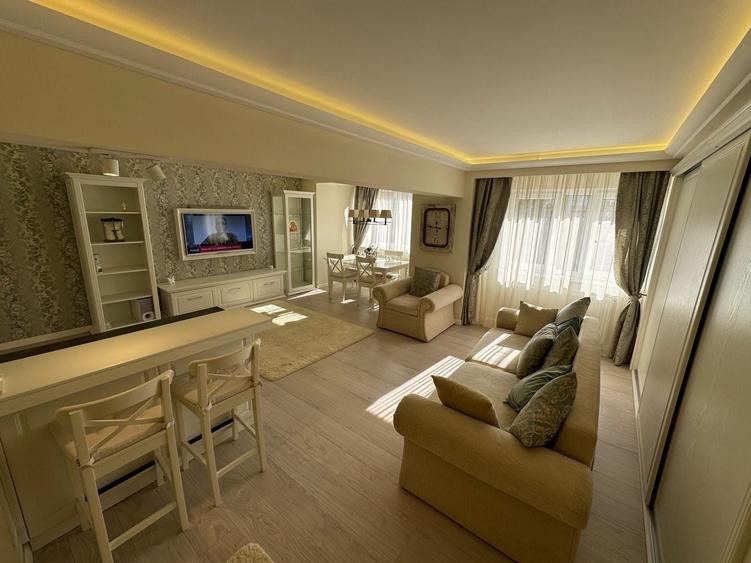 Apartament cu 3 camere decomandat, mobilat în 1 Decembrie 1918