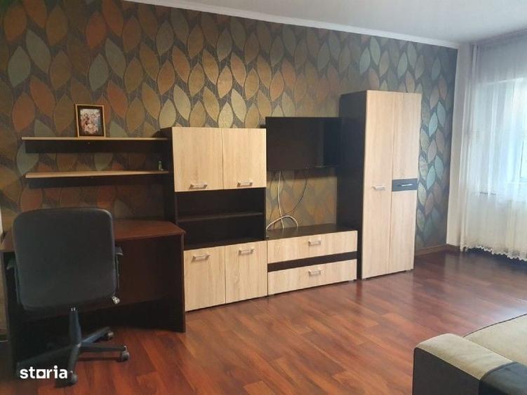 Apartament cu 2 camere decomandat în Republicii