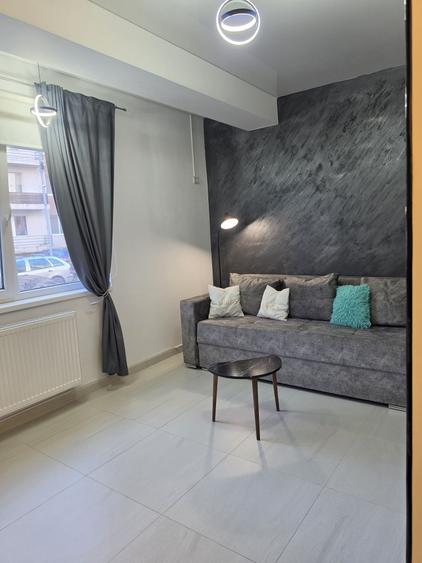 Apartament cu 2 camere decomandat în Roșu