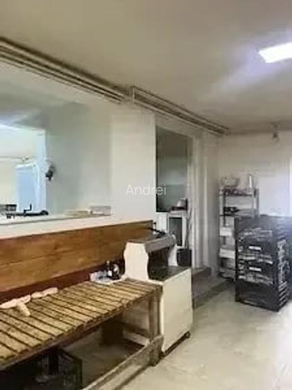 Proprietate cu apartament ?i brutarie teren 460 mp, Reghin