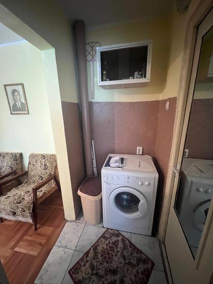 Apartament cu 3 camere semidecomandat în Micro 38