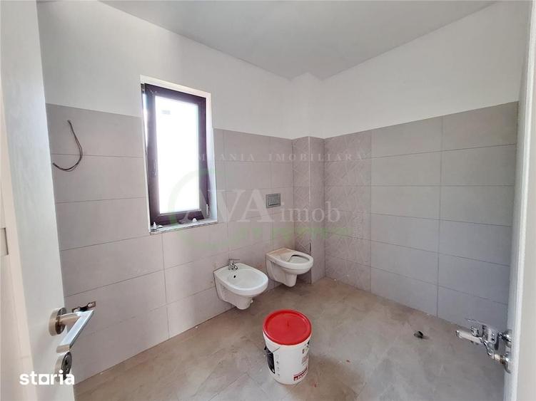 Casă cu 4 camere cu Teren 470 Mp în Republicii