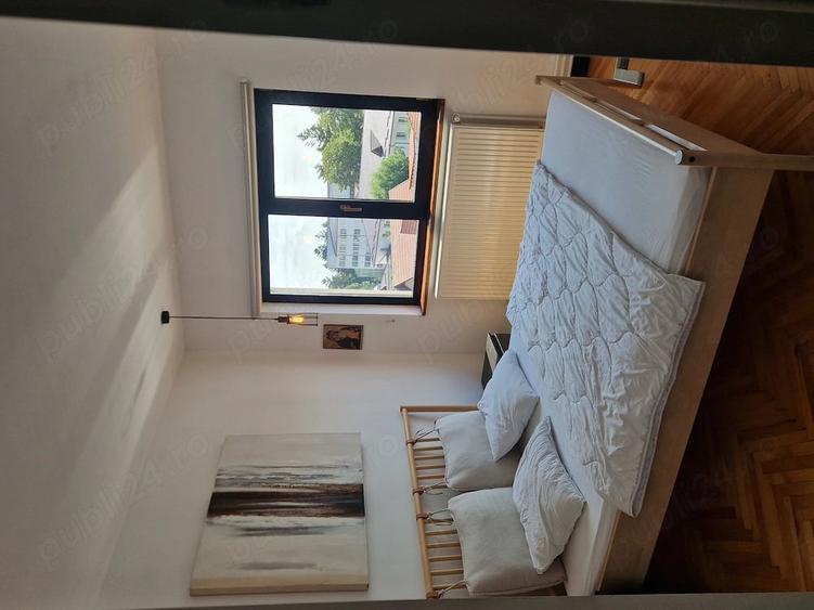 Apartament cu 3 camere semidecomandat în Central