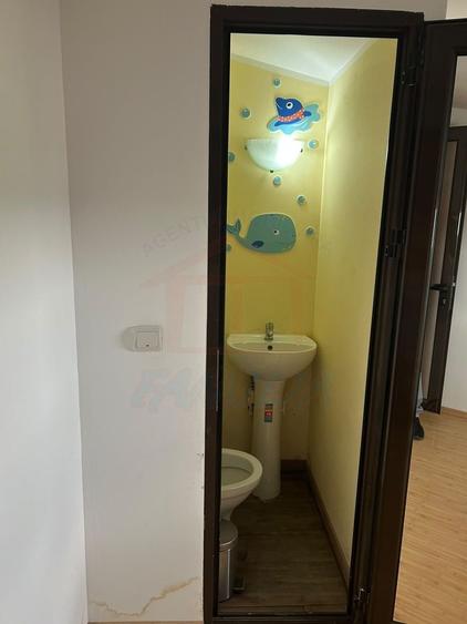 Apartament cu 3 camere decomandat, mobilat în Siderurgiștilor