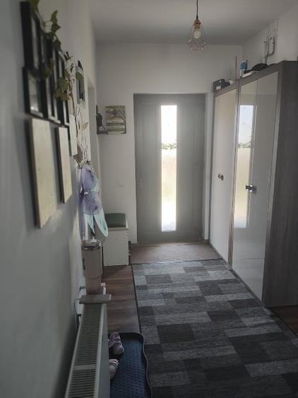 Casă individuală cu 4 camere cu Garaj în Brestei