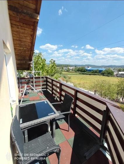 Inchiriez apartament la Casa aproape se oras - 2