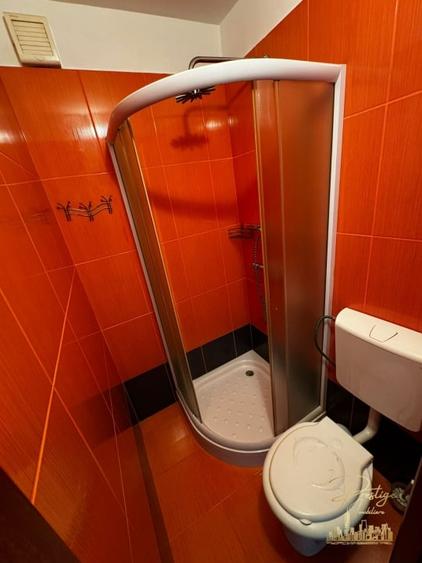 Apartament cu 4 camere, 2 bai de inchiriat str. Cazaban - Oradea - 18