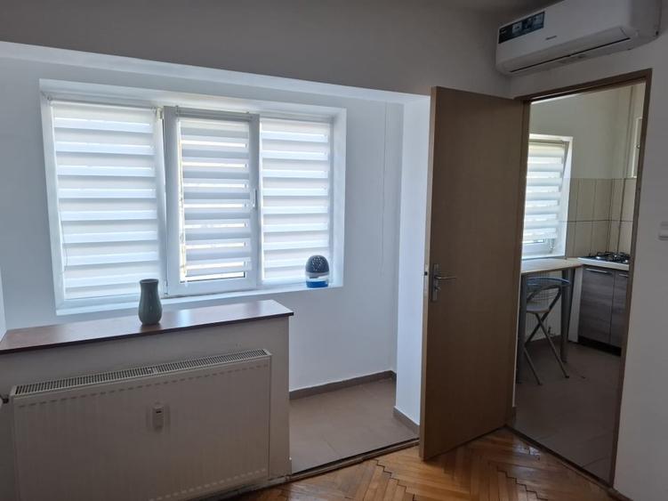 Inchiriez apartament cu 1 camera - 1