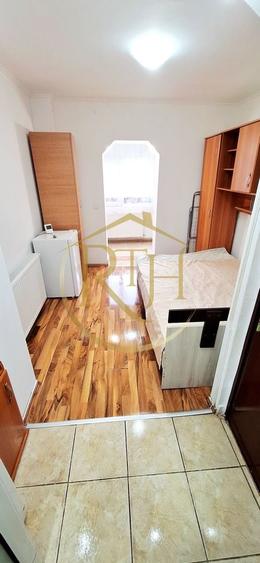 Oferim spre vanzare garsoniera,centrala proprie,zona Girocului, str. Salcamilor - 8