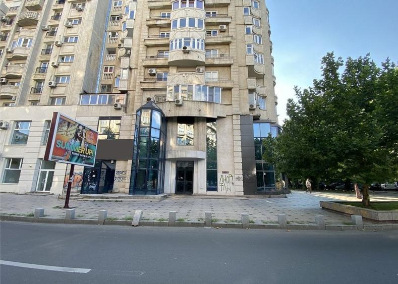 Spatiu comercial de inchiriat in Unirii 68 - 5