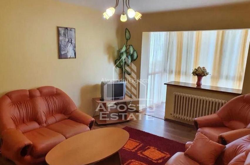 Apartament cu 3 camere Zona Dacia Apartament cu 3 camere Zona Dacia