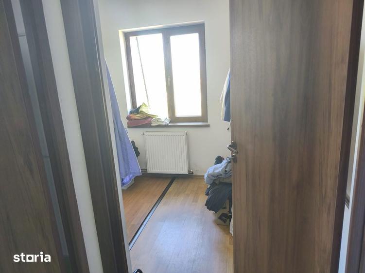 Casa centrala 200 mp cu etaj, teren 595 mp in Ernei - 18