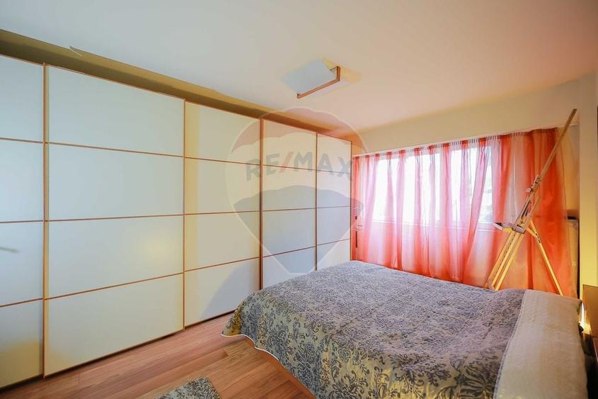 Apartament cu 4 camere de vânzare în zona Rogerius - 5