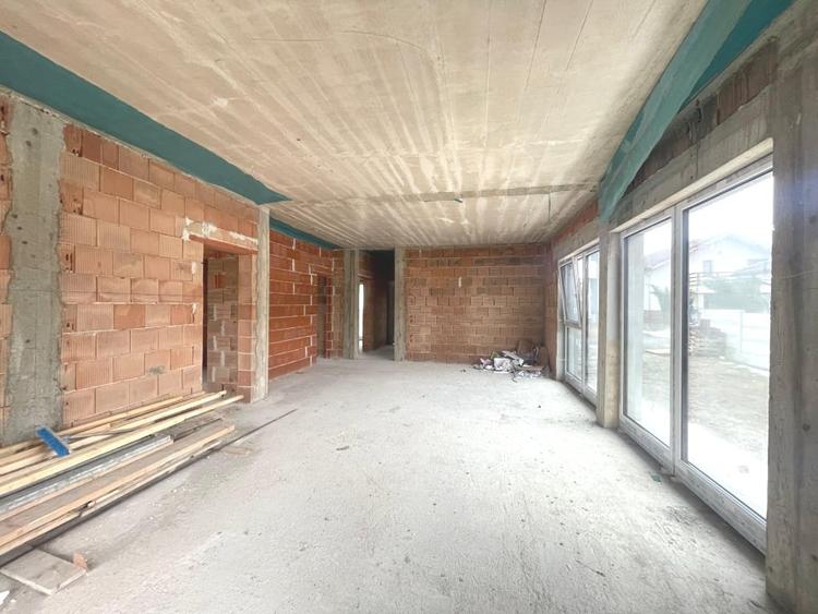 Casă individuală cu 3 camere cu Teren 535 Mp în Micești