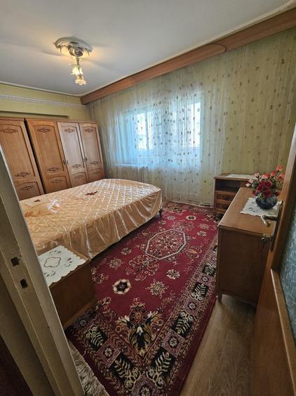 550euro, Bdul Independentei UMF, apartament 3 camere, model spatios - 1