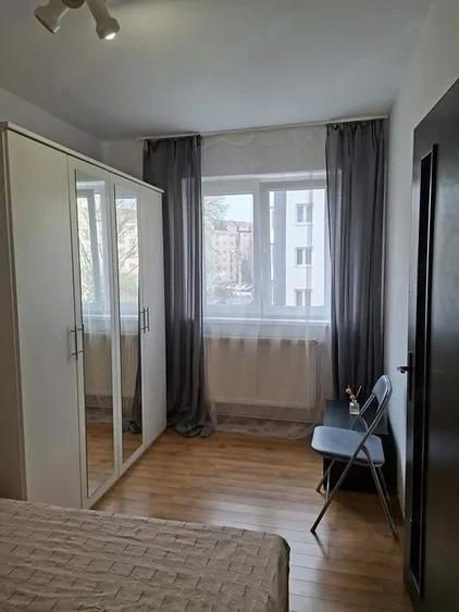 PF ofer spre inchiriere ap.2 cam, et 2, str.PLugarilor (Piata Rahovei) - 4