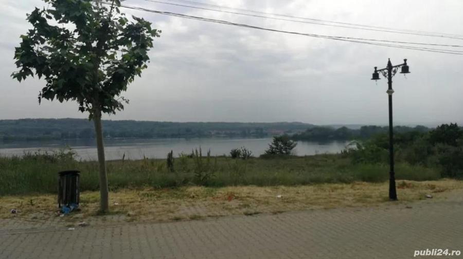 Casa si teren (1350 m2) la Dunare, in Simian (99 euro m2) - 3
