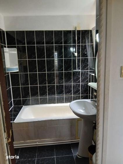 Inchiriez apartament doua camere - 1