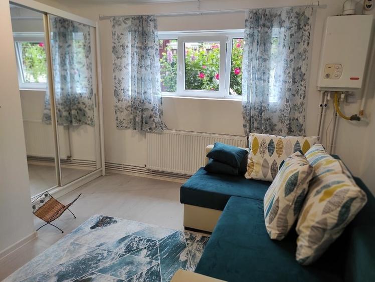 De vanzare casa individuala , zona linistita - 1