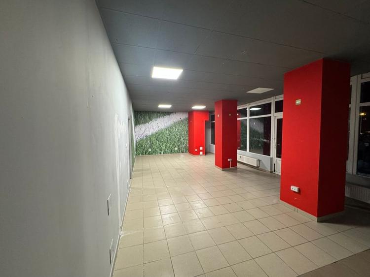 Spatiu stradal 75 mp, vitrina 10 m, 3 fazic – Ceahlau - 3