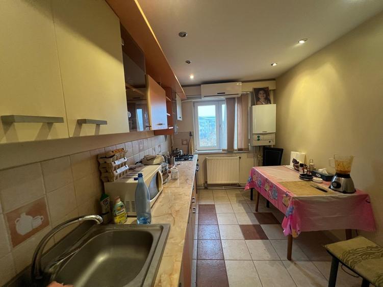 Apartament 2 camere - 54 mp utili -  Zona Scoala Nr 2 - - 4