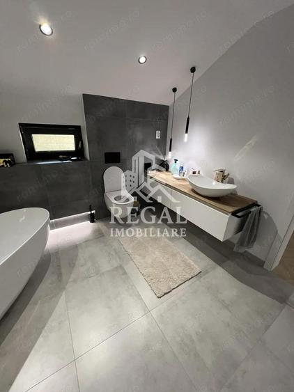 Casa moderna tip duplex, ideala pentru 2 familii in loc. Strei - 7