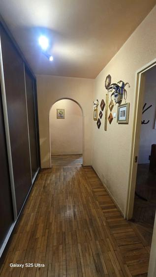 Apartament cu 2 camere decomandat în 1 Decembrie 1918