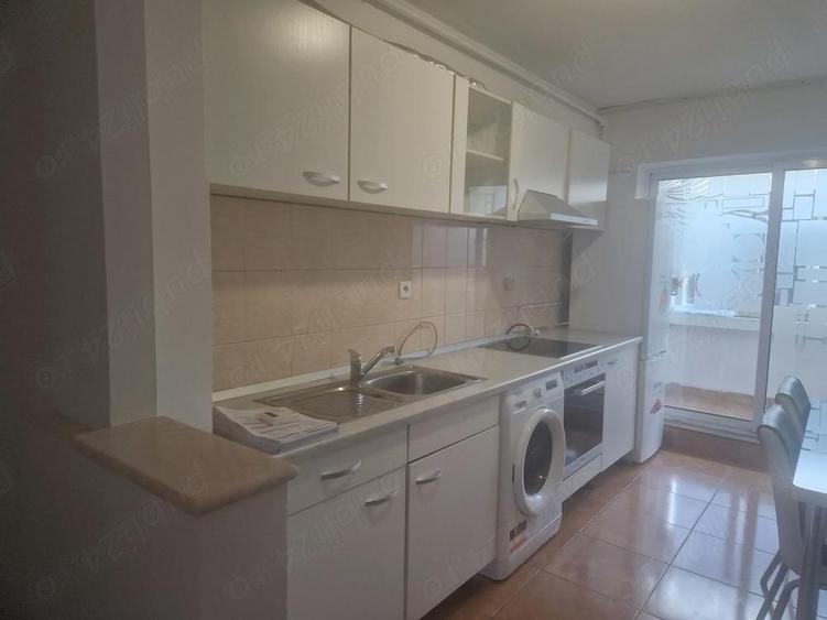 Dau in chirie apartament 3 camere, B-dul Traian - 10