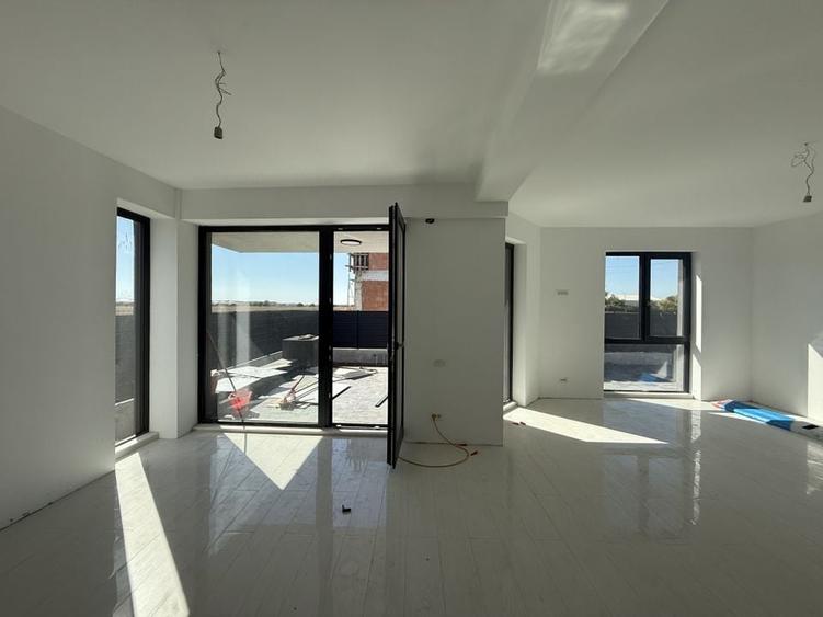 LUX | CASA | VILA INDIVIDUALA | CURTE | PROPRIETAR | TUNARI - 15